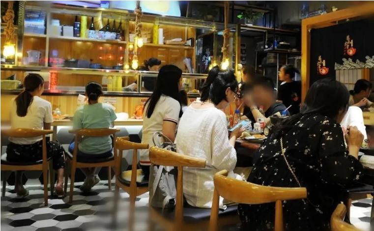 自媒体翻倍赚钱吗,怎么靠自媒体赚钱