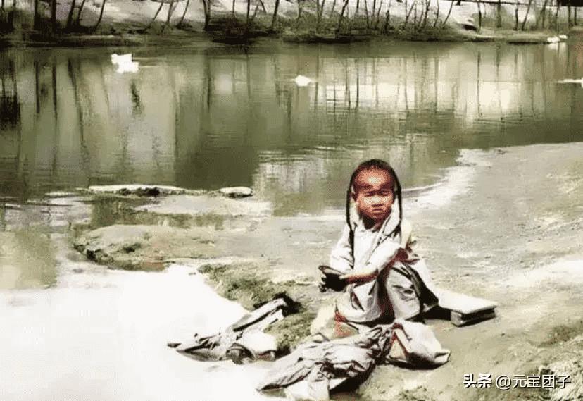 日军日记：路遇逃难的女学生，我将她的腿骨做成了锋利的*刀刺**!