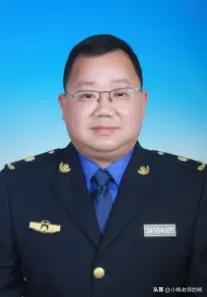 开网约车的副镇长升官了吗,原副镇长开网约车