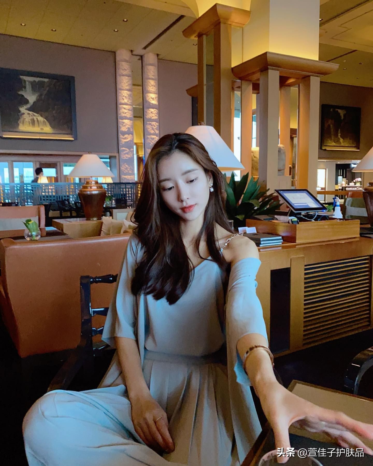 圆脸短发还是长发好看,方脸长发还是短发好看