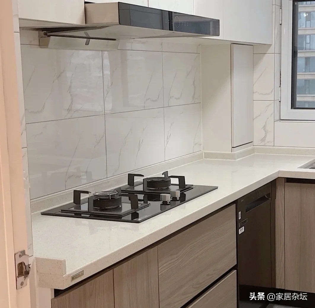 油烟机侧吸和顶吸哪个好怎么选,油烟机侧吸还是顶吸怎么选