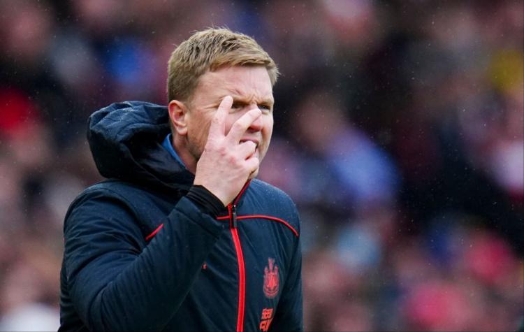 洛里决赛七次扑救,洛里被进5个球被换下