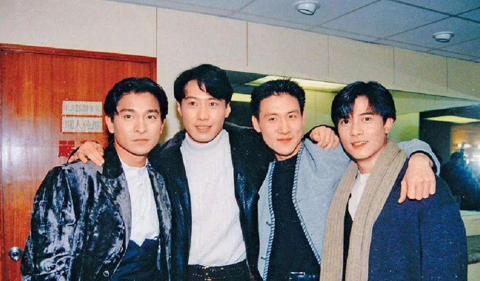 阔别家驹15载歌单,歌迷怀念家驹的歌曲