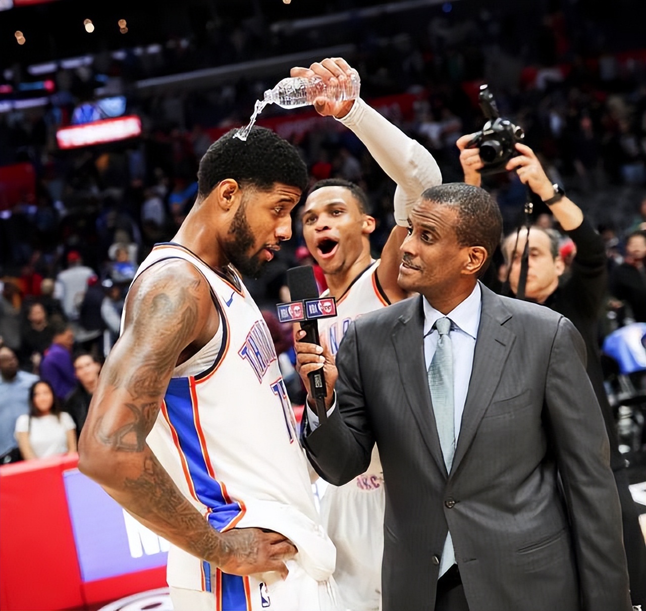 现役攻防两端最好的十位球员,现役球员双一阵排名