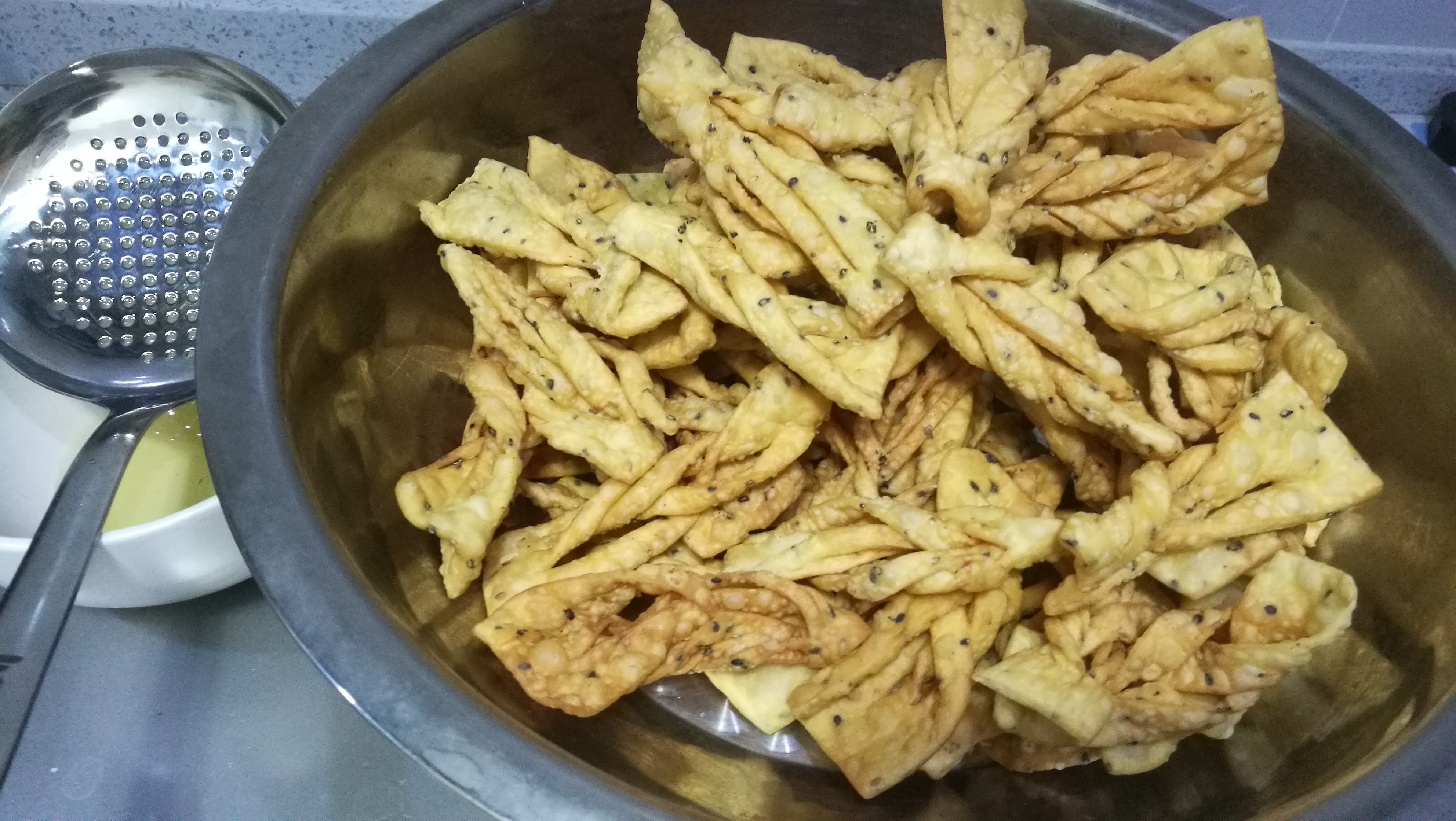 腊月二十几走油,腊月二十九忙碌了一天