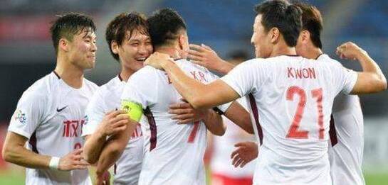 36岁中锋谭龙,谭龙35岁进国家队