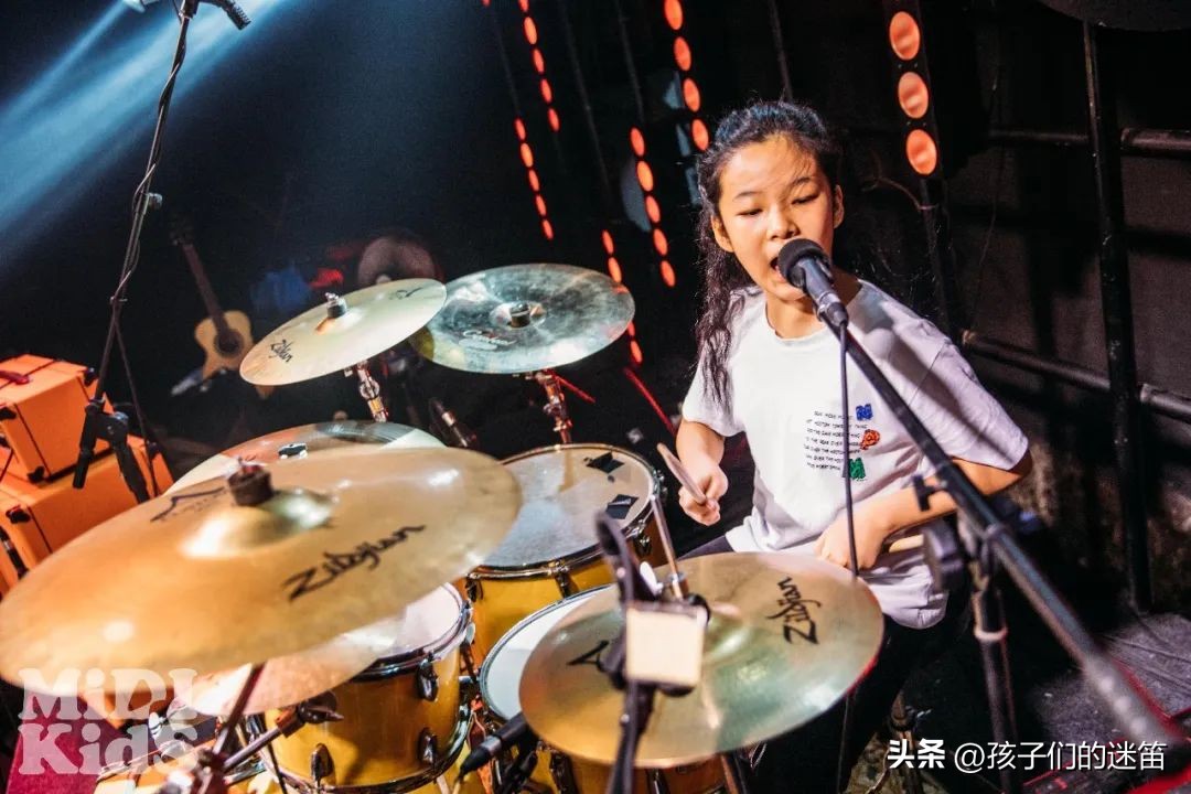 “嗨，我们是14G，来自西安的小伙计”