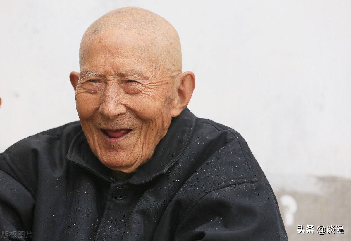 老年人逐渐变瘦是什么原因,老年人太瘦易得什么病