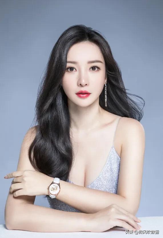 足球宝贝明星身材,足球宝贝明星刚出道照片