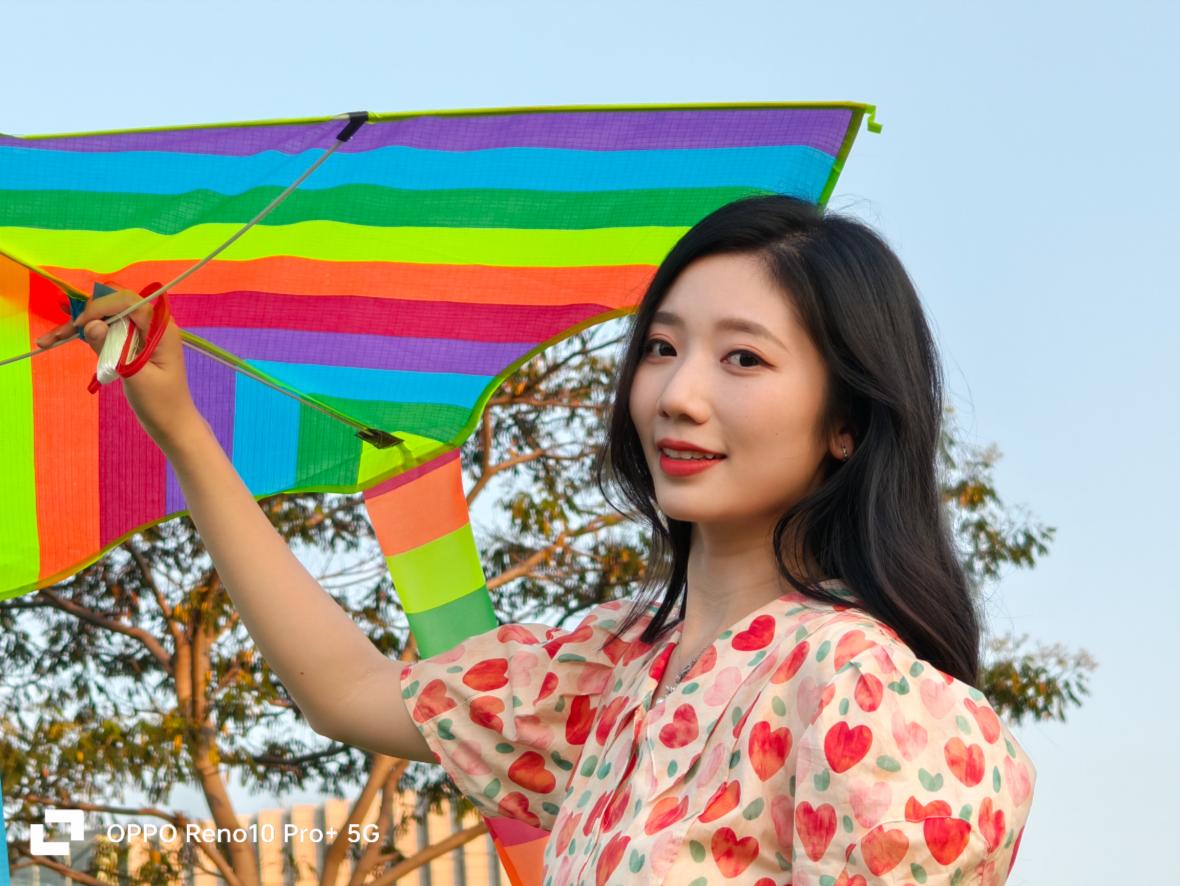 reno10pro+闀跨劍鎷嶇収,reno10鎵嬫満鎷嶇収璇勬祴