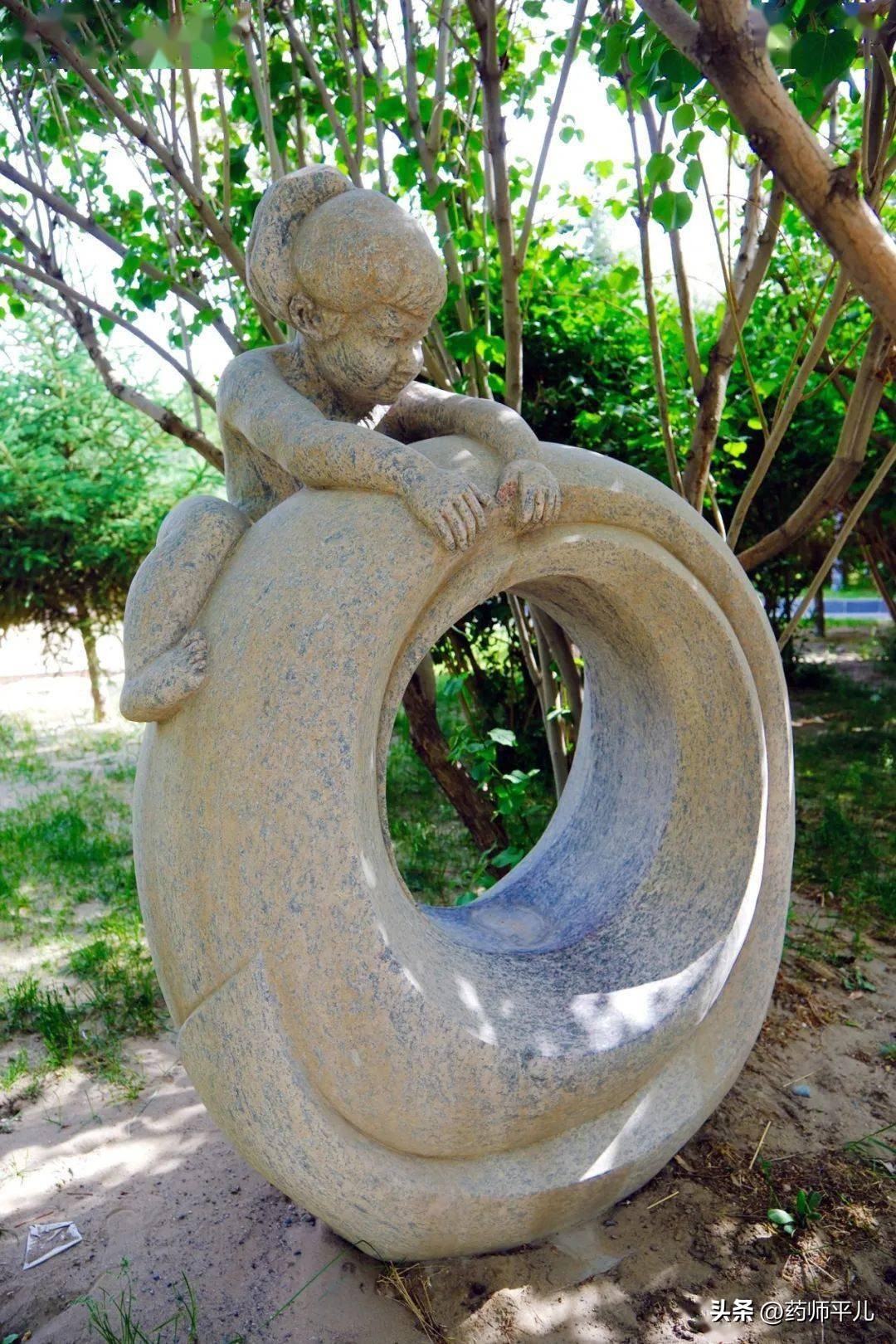 最美嘉峪关城市雕塑都在这里,嘉峪关景区拍照互动性雕塑