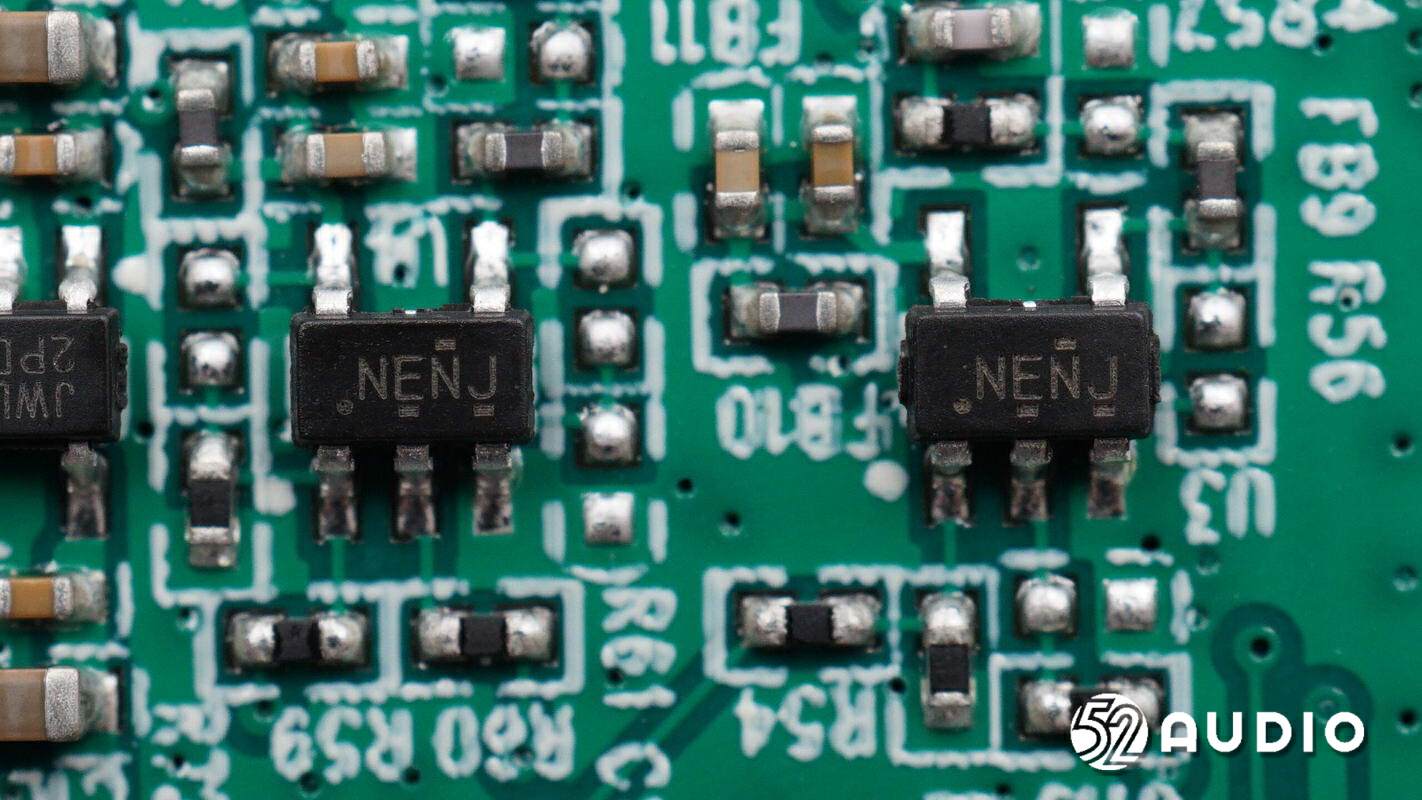 雷蛇天狼星v2专业版,razer雷蛇利维坦巨兽v2和天狼星v2