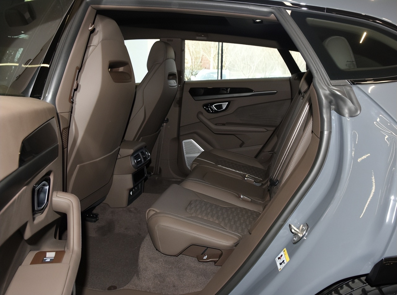 意大利风情全新suv,外形拉风的豪华suv