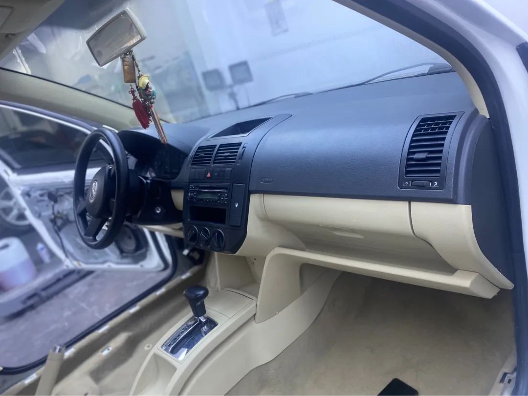 老款大众polo拆解内饰全过程,旧polo翻新视频