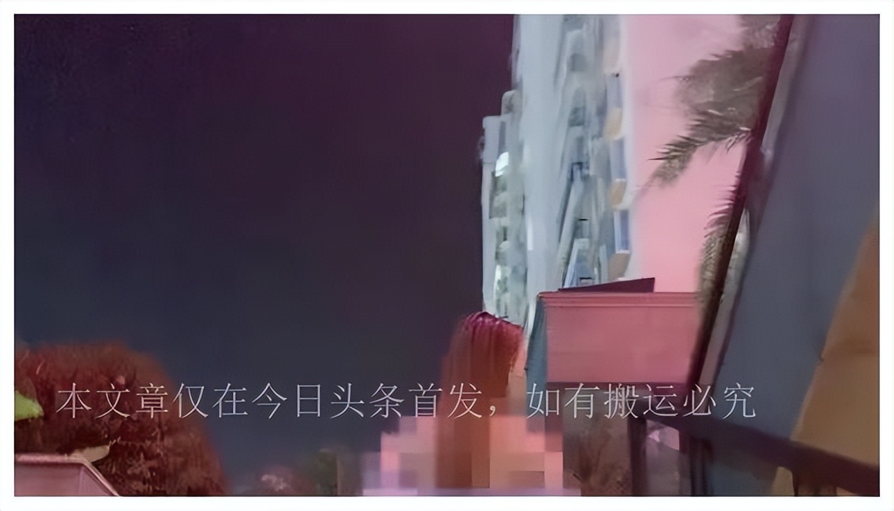 下身几乎全裸!广西女子在南宁多个“地标”处拍“不雅照”辣眼睛