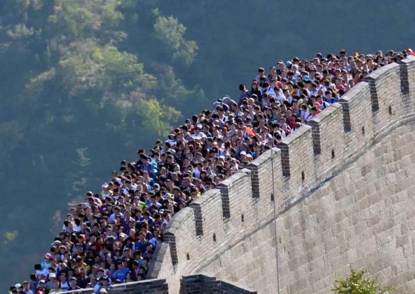 韩媒谈中国游客想去韩国,外网评论韩国赴中国游客数量暴增