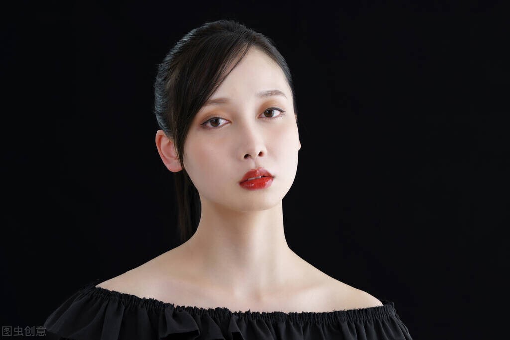 女生学化妆工资高吗,学习化妆能做什么工作工资多少