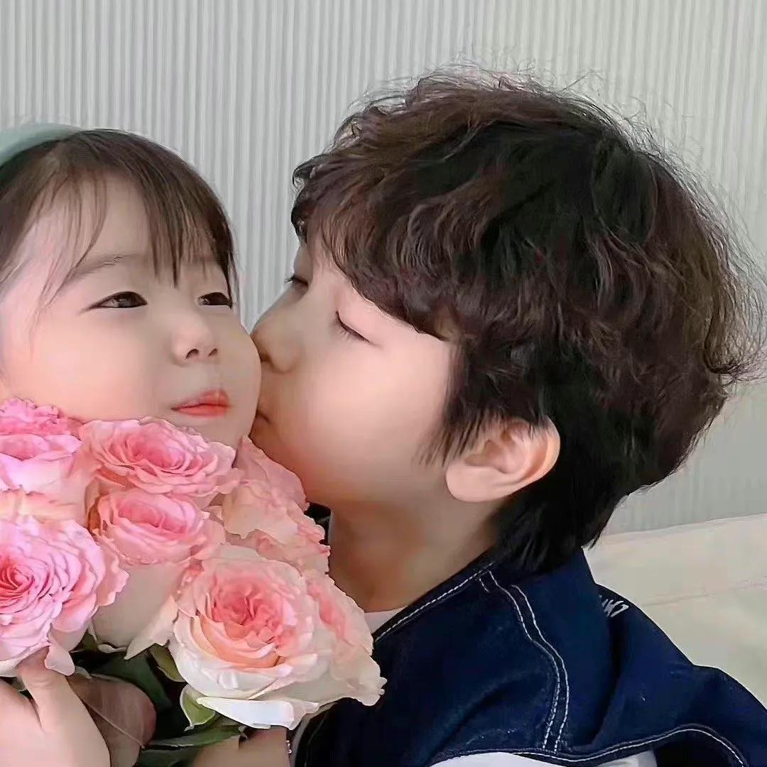 男女卡通情侣头像一对,卡通可爱头像情侣图片