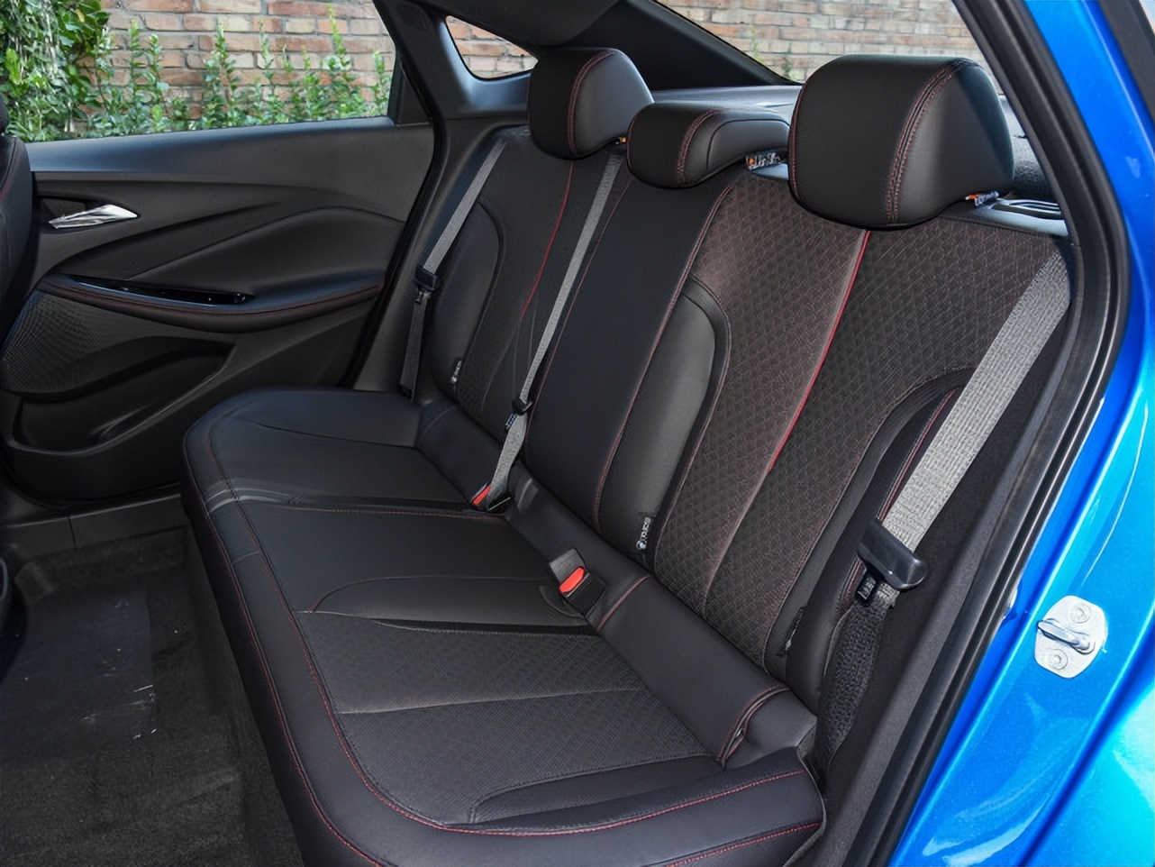 别克威朗2018油耗高原因,别克威朗表显的油耗是真实的吗