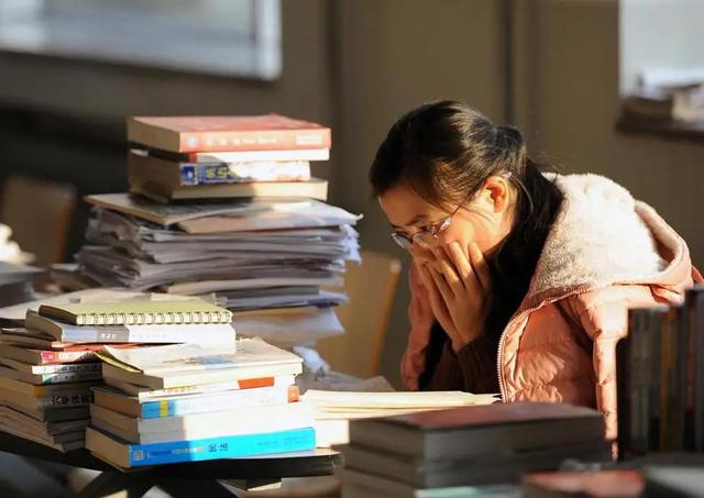 考研什么情况下适合跨考,考研跨考吃亏吗