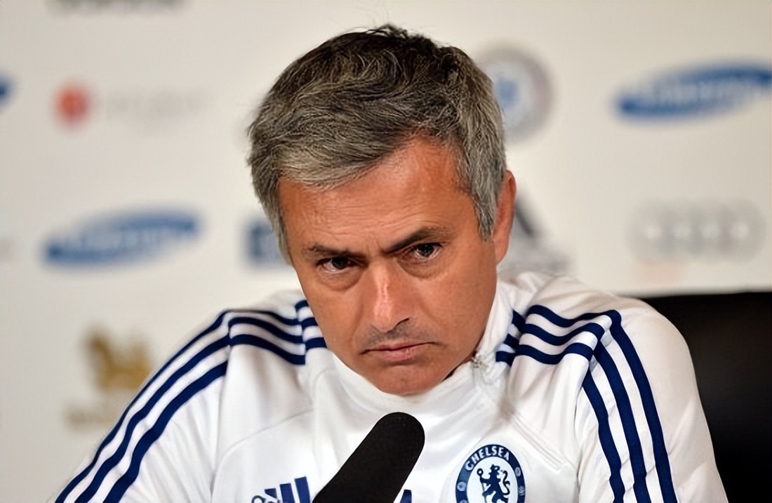 穆里尼奥炮轰裁判,穆里尼奥怒骂裁判