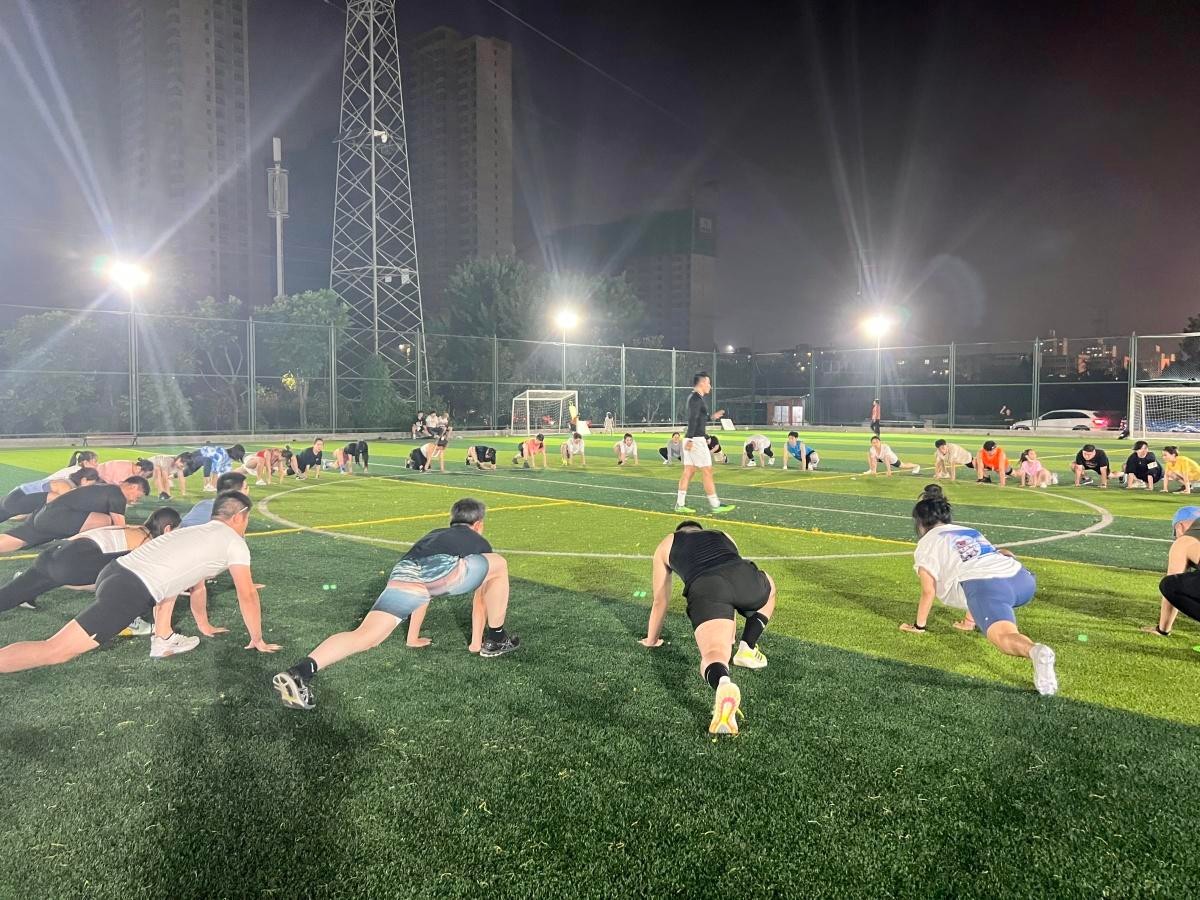 高温下“口是心非”的年轻人？唯品会一组数据亮了