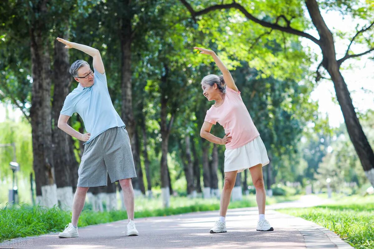 老年人适合饮用高蛋白质的食物吗,老年人如何进行高蛋白饮食
