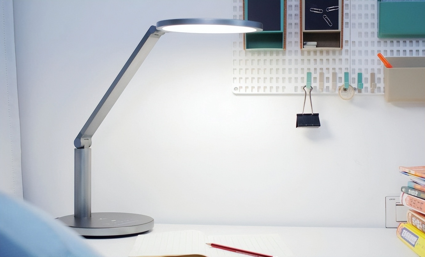 护眼灯台灯推荐以及选购方法,2023护眼台灯排行榜