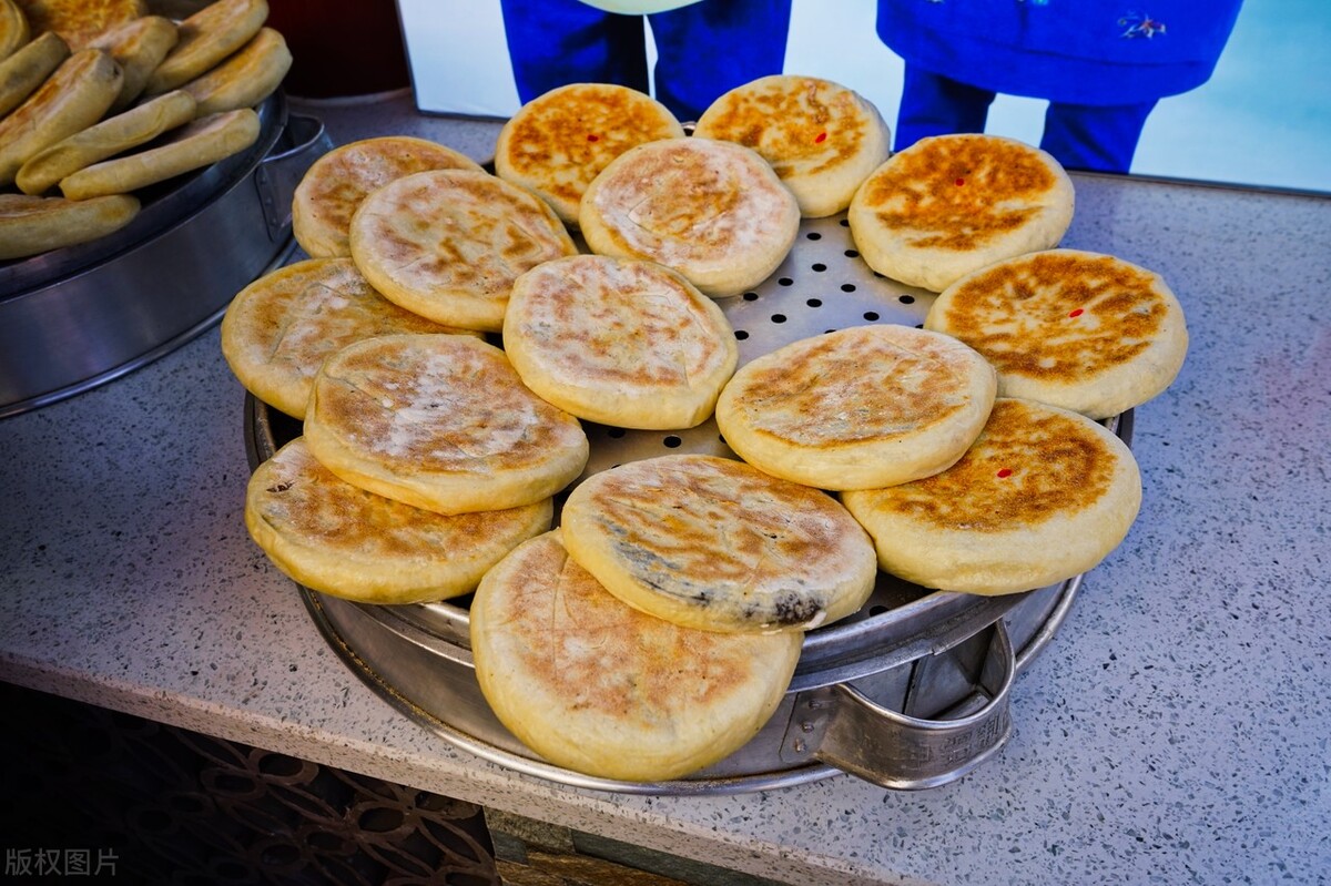 自驾从上海到昆明沿途旅游景点,大理和昆明之间有什么旅游景点