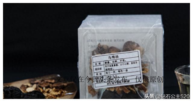 10年前，赵薇用3640万买下法国一个酒庄，每年卖出5万多瓶