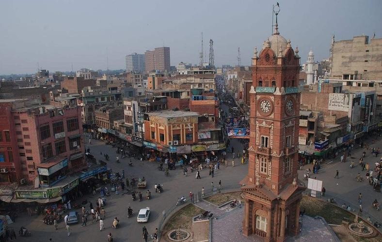 中国人去巴基斯坦危险吗,中国小伙去巴铁旅游