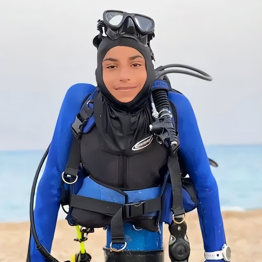 身残志坚残疾男子,身残志坚卡塔尔世界杯