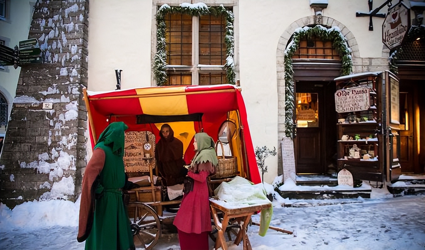 中世纪的英国：英格兰的城市市场的扩大与商业化的发展