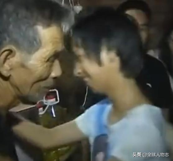 我，一个“双性人”，从小被当作“怪物”，如今成为女人获得新生