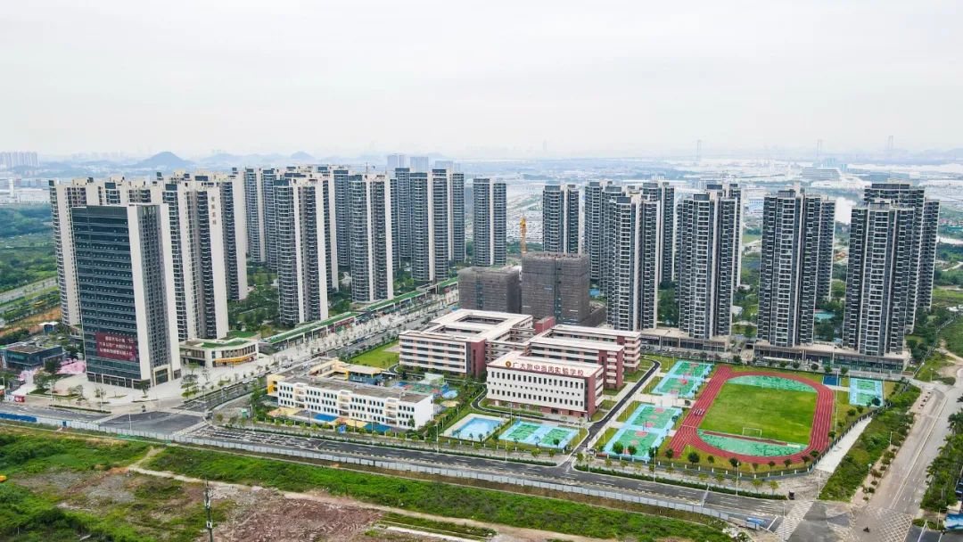 手上有闲钱放哪里最好升值,手上有点闲钱现在有什么好投资