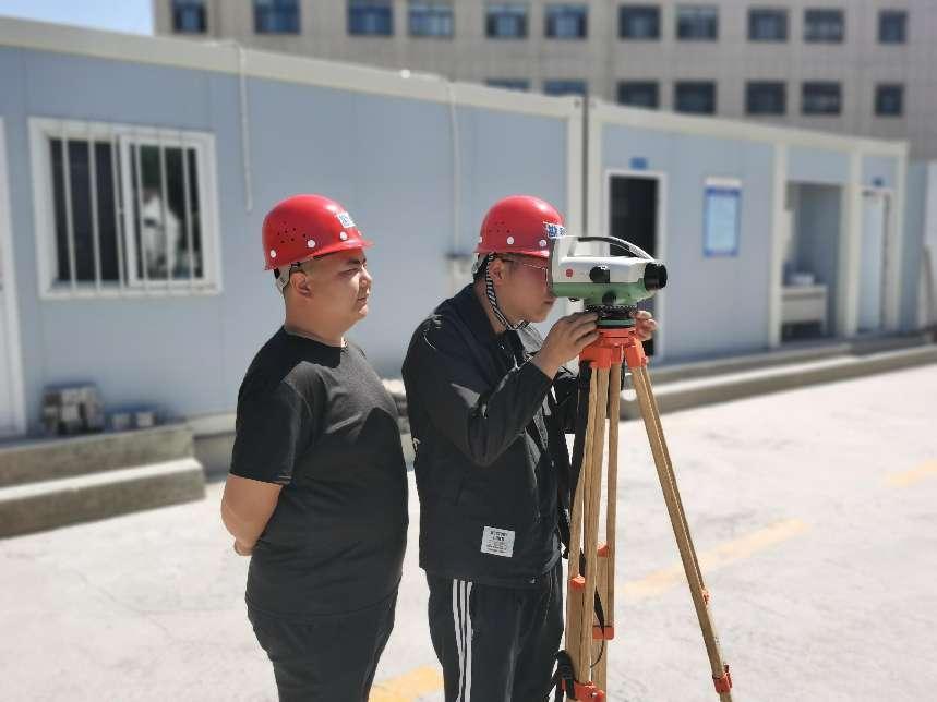 怎么在现场测量水准仪误差,水准仪测量误差原因及消除方法