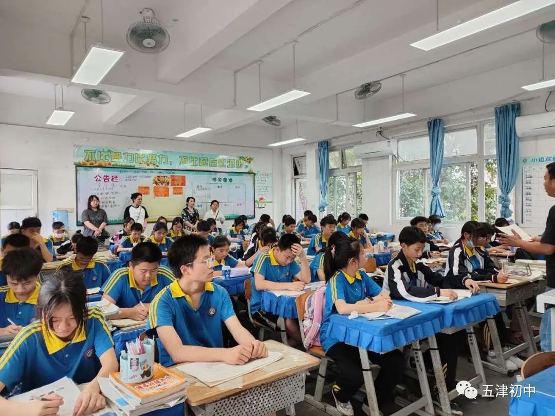 同心同力同行共育幼儿,同心同行携手共育图片