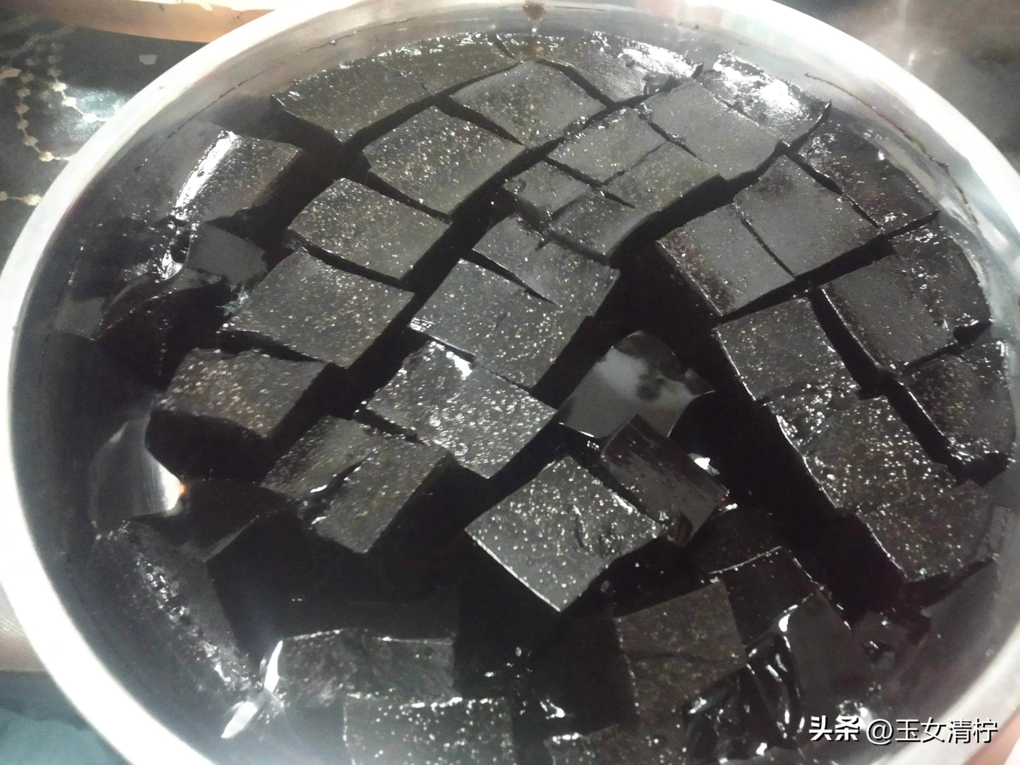 家庭版龟苓膏的制作方法,家庭版自制龟苓膏的制作过程