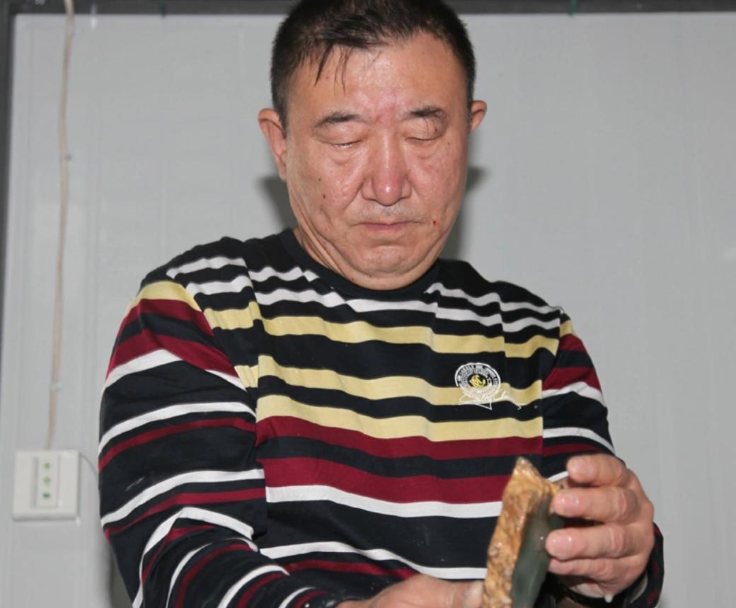 06年一专家出难题，以亿万家产作赌，却被普通电工破解，结局如何