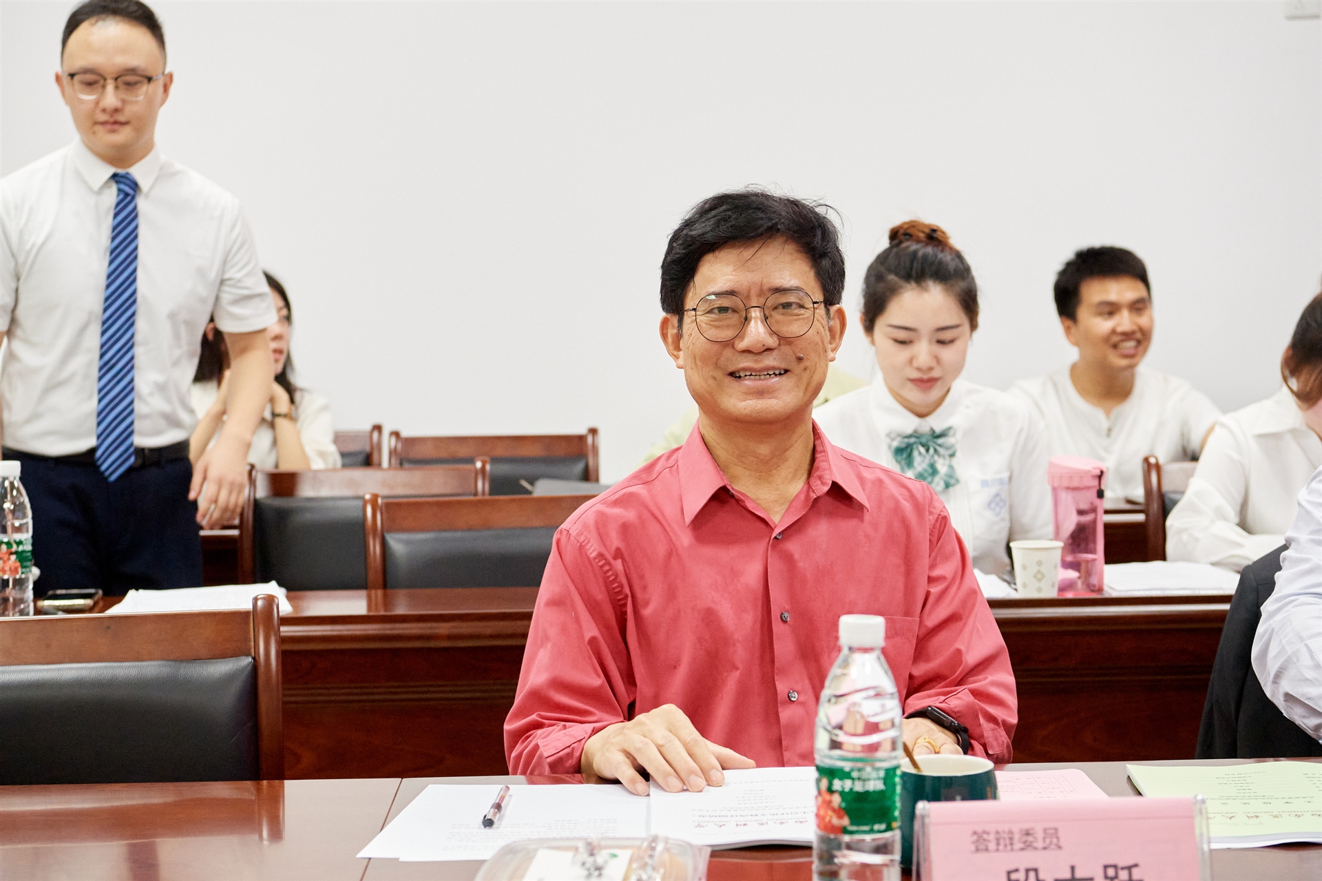 研究生毕业论文答辩的范文,临床研究生毕业论文答辩视频讲解