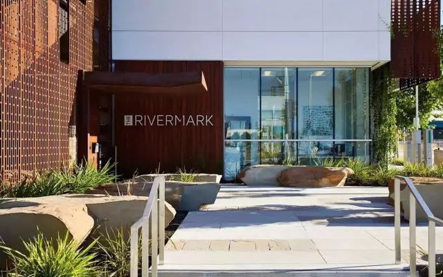 大山里捡回来的石头,大山里的石头块