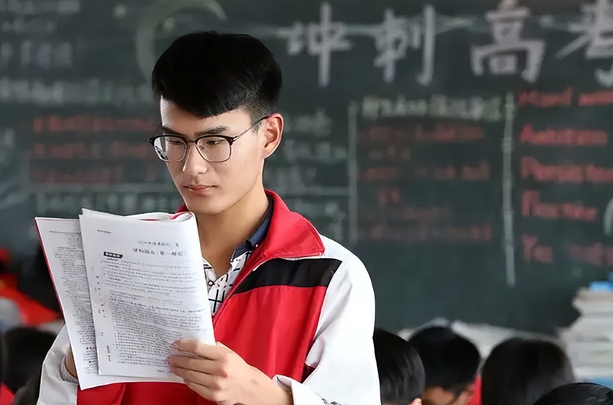 2022高考满分作文范文及评析,2022高考满分作文原稿