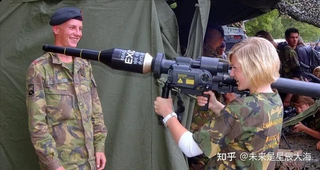 寰峰浗鍗佸ぇ鍏堣繘鏈哄櫒,寰峰浗鍗佸ぇ椤剁骇姝ユ灙鍚嶇О