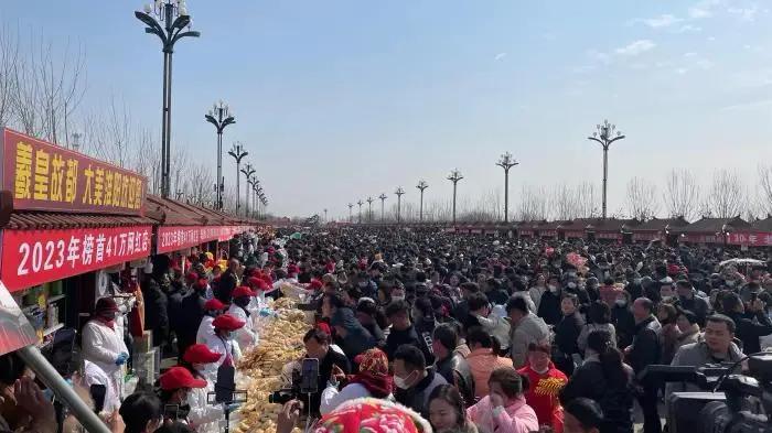 教你如何一天赚1000元,摆摊只赚不亏的绝妙小技巧