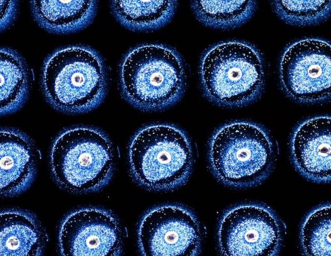 添加润滑油减小摩擦的原理是,添加润滑油是减小摩擦的哪种方式