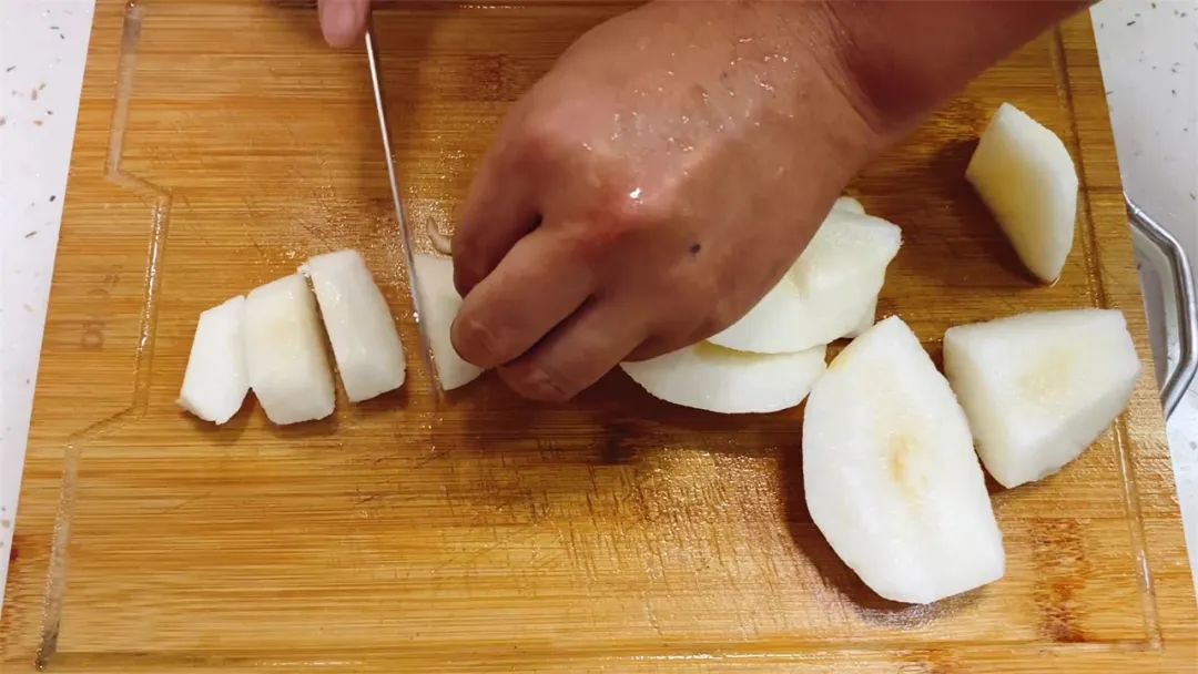 生津止渴润喉去燥的水果,吃什么水果润喉清肺