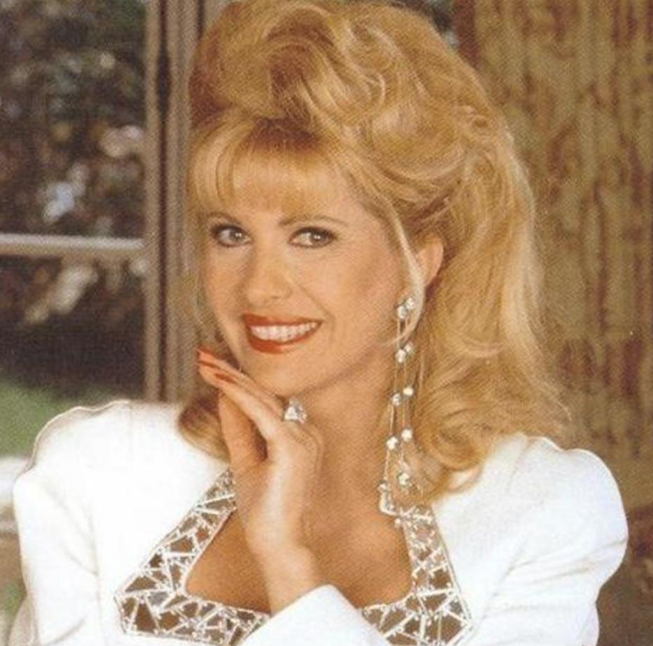 特朗普前妻突然暴毙身亡，她一生离婚4次，为拿绿卡“假”结婚