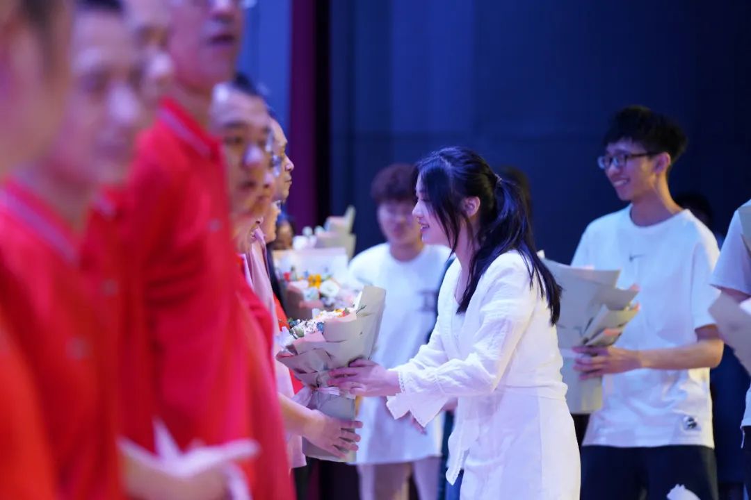 重庆市江北中学毕业典礼|情系江中青云万里