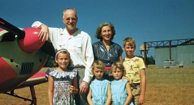 顶级超模，净身出户，培养3个亿万富翁，她是怎么做到的？