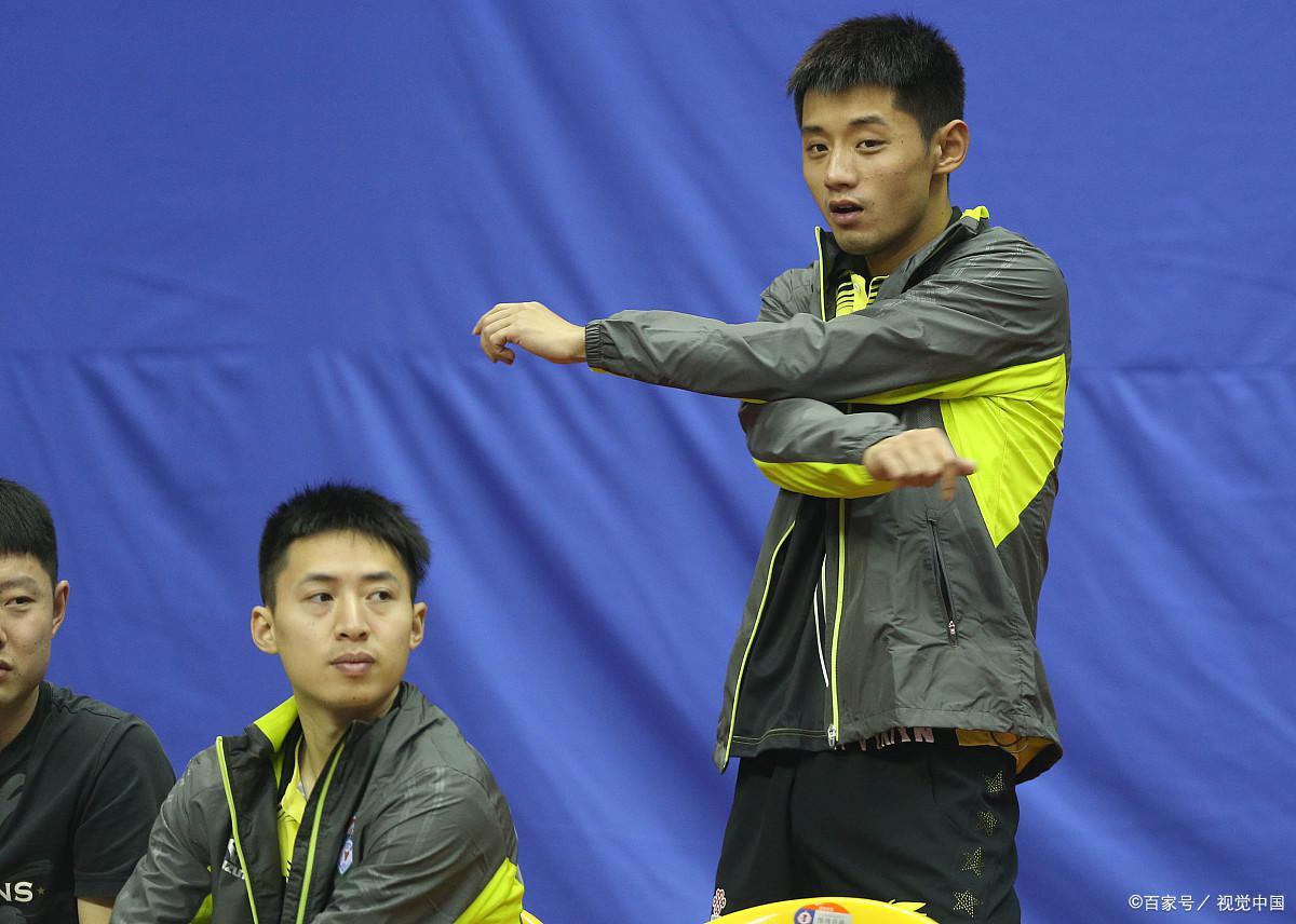 乒乓球在家徒手练习步法,乒乓球步法练习操gif